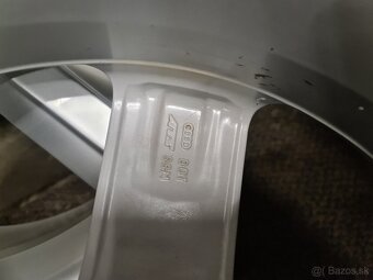 ALU DISKY AUDI 5X112 R19 8,0J ET39 - 8