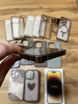 Predám iPhone 14pro gold 128gb - 8