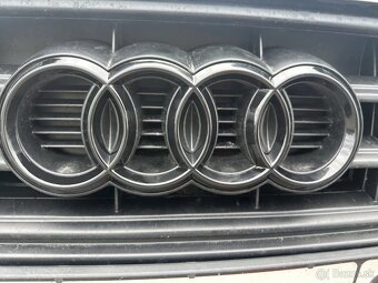 AUDI Čierne lesklé znaky - 8