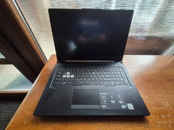 NTB ASUS FullHD 17.3 - 8