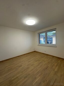 Na prenájom 4 izbový rodinný dom - Voľný Ihned - 8