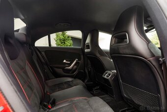 Mercedes Benz CLA AMG-LINE - 8