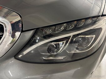 Mercedes C - 8