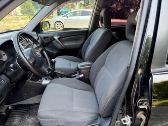 Toyota RAV4 2.0D 4x4 D4D Facelift - 8