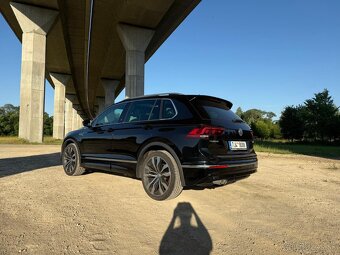 VW Tiguan R-Line DSG VIRTUAL + DVD - FULL VÝBAVA - 8