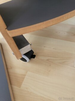 Uciaca veza montessori s kolieskami - 8