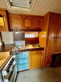Karavan obytný prives Hobby de luxe - 8