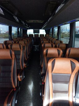 Isuzu Visigo VIP 35 míst - 8