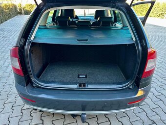 Octavia Combi 2.0 Tdi Scout - 8