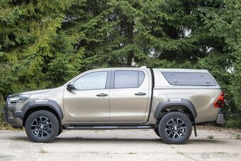 Toyota Hilux DC 2.8 I D-4D Invincible 4x4 A/T - 8