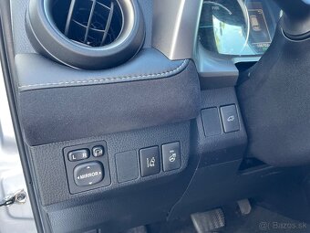Toyota RAV4 hybrid Executive AWD e-four - 8