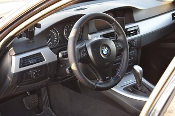 BMW E90 325i - 8