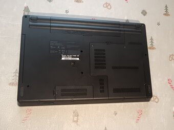 Lenovo Think Pad Edge - 8