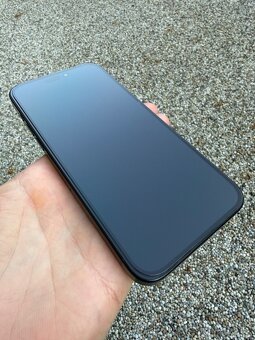 IPhone 15 pro Max - baterie 100% - 8