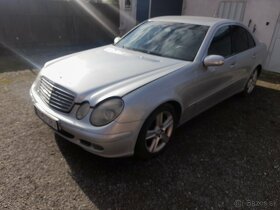 Mercedes e200 - 8