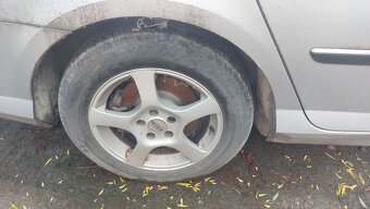 Peugeot 407 1,6 HDI - 8