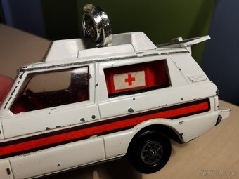 Corgi toys whizzwheels Land Rover - 8