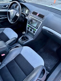 Skoda Octavia RS 2.0 TDI - 8