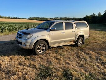 Toyota Hilux 2.5 I D-4D DC - 8