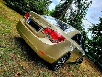 Chevrolet Cruze ECO SPORT - 8