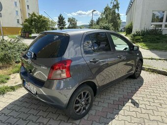 Toyota Yaris 1.3 VVT-I Terra Cool 2008 - 8