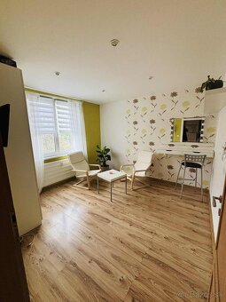 Trnava-ponúkame na predaj 4 izb. byt na Starohájskej ulici. - 8