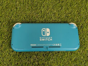 Nintendo Switch lite modré, púzdro a hra FIFA 18 - 8