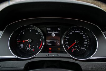 Volkswagen Passat Variant 2.0 TDI 140kW - 8