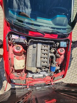PREDÁM BMW E30 - 8