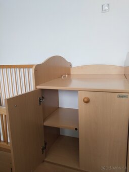 Postieľka s prebalovacím pultom - 8
