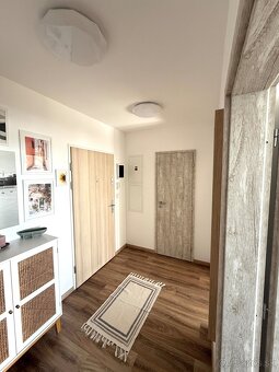 Útulný 2 izbový byt so šatníkom a parkovacím miestom - 8