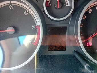 Opel Corsa 1.3D - 8