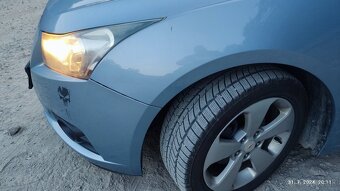 Chevrolet cruz - 8