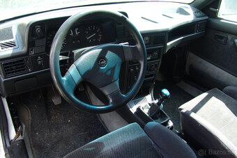 Opel Kadett cabrio Bertone - 8