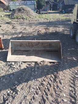 Šmykom riadený nakladač Daewoo - 8