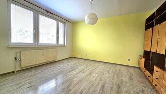 1 izbový byt v Bratislave - Petržálke, 36m2, čiastočná rekon - 8