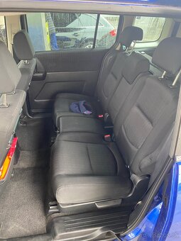 Predám alebo vymením Mazda 5 2.0 diesel 81kw - 8