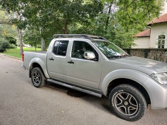 Nissan NAVARA 2.5 DCI 140kw M6 4x4 Rok 2012 PLATINUM - 8