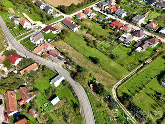BOSEN | Na predaj stavebný pozemok 1509 m2 - Skalka nad Váho - 8