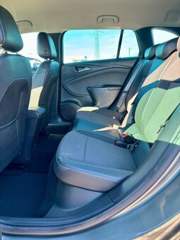 Opel Astra Sport Tourer ST 1.6 CDTI 110k ECOTEC ODPOČET DPH - 8