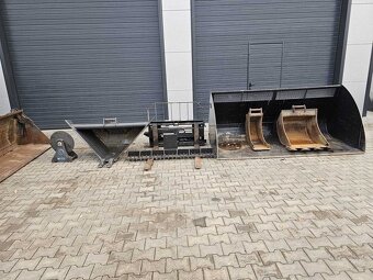 JCB 3CX Compact + 9 naradi - 8