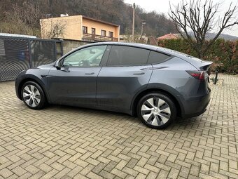 Tesla Model Y Long Range 4x4 - 8