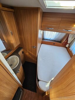 Obytny prives Hobby 540 KMFE - solarny panel, mover - 8