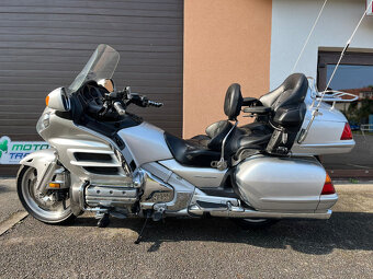 HONDA  GL 1800 GOLDWING - 8