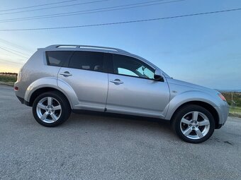 Mitsubishi Outlander 4x4 2.0 diesel 103 kw - 8