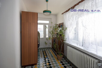 Predaj podpivničeného 3izb RD 161m2, všetky IS, pozemok 1635 - 8