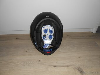 Predam krasnu novu moto prilbu znacky SHARK EVO GT BLANK MAT - 8