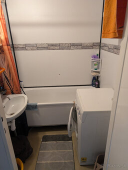 Prenájom 2-i byt Brezno-Mazorníkovo, 70m2, 3. posch - 8