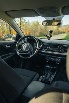 PREDÁM KIA RIO 1.4 Benzín, AUTOMAT, 87 500 km, Žilina - 8