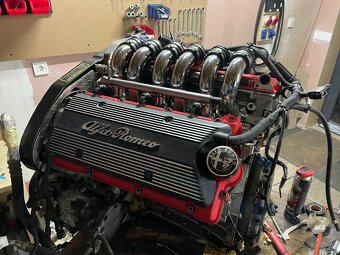 Alfa Romeo 156 2,5 v6 - 8